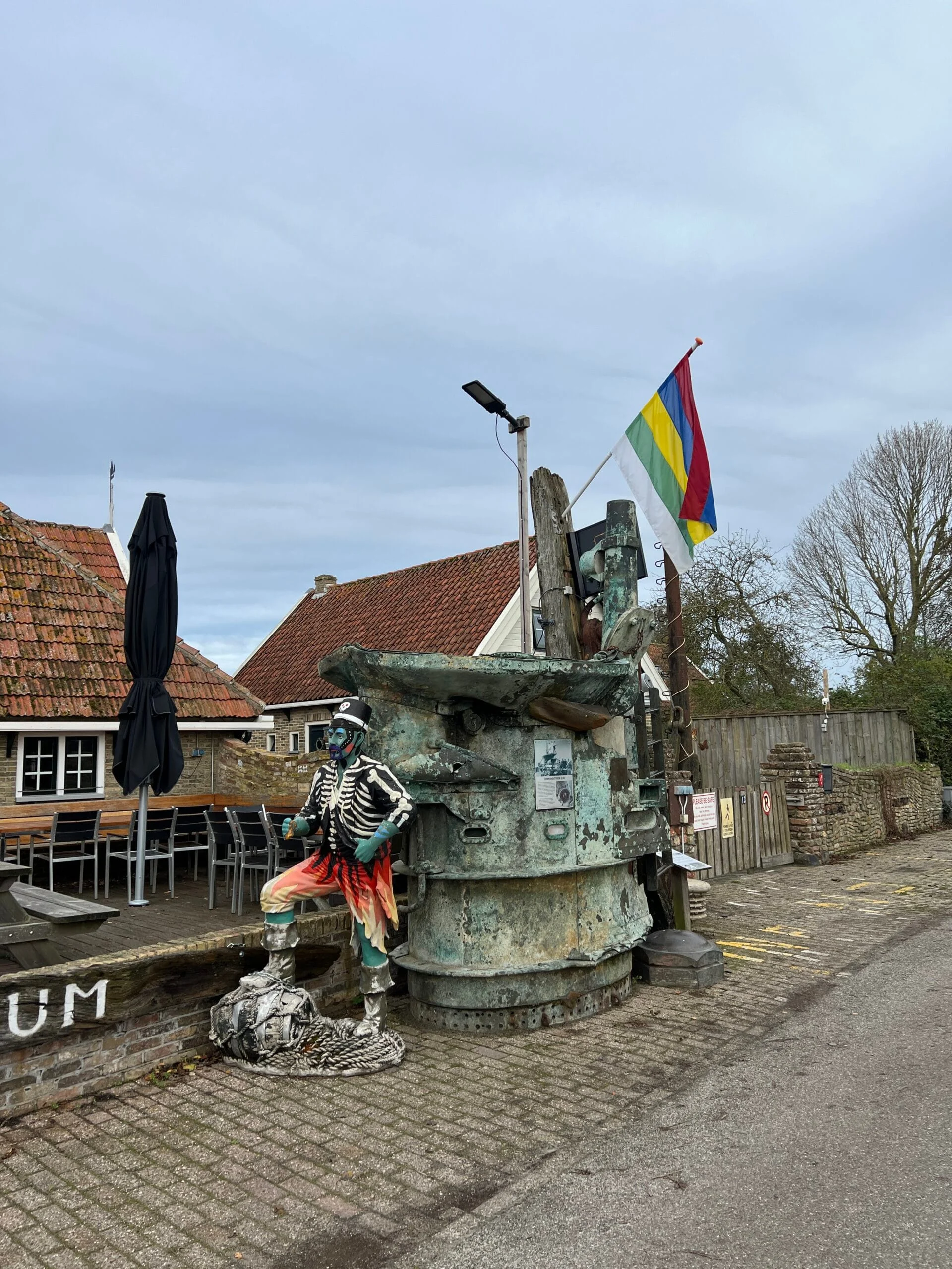 Buitenkant van het Wrakkenmuseum op Terschelling