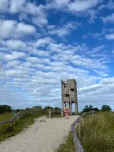 Uitkijktoren op vakantiepark Sluftervallei | Buitensneupen.nl