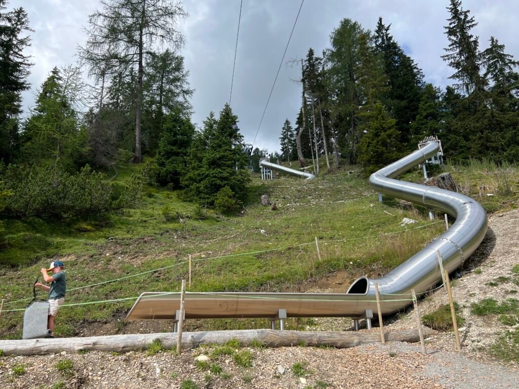 Glijbaan van de Rutschenweg bij Schlick 2000, deze kabelbaan kan je gratis gebruiken met de Stubai super card