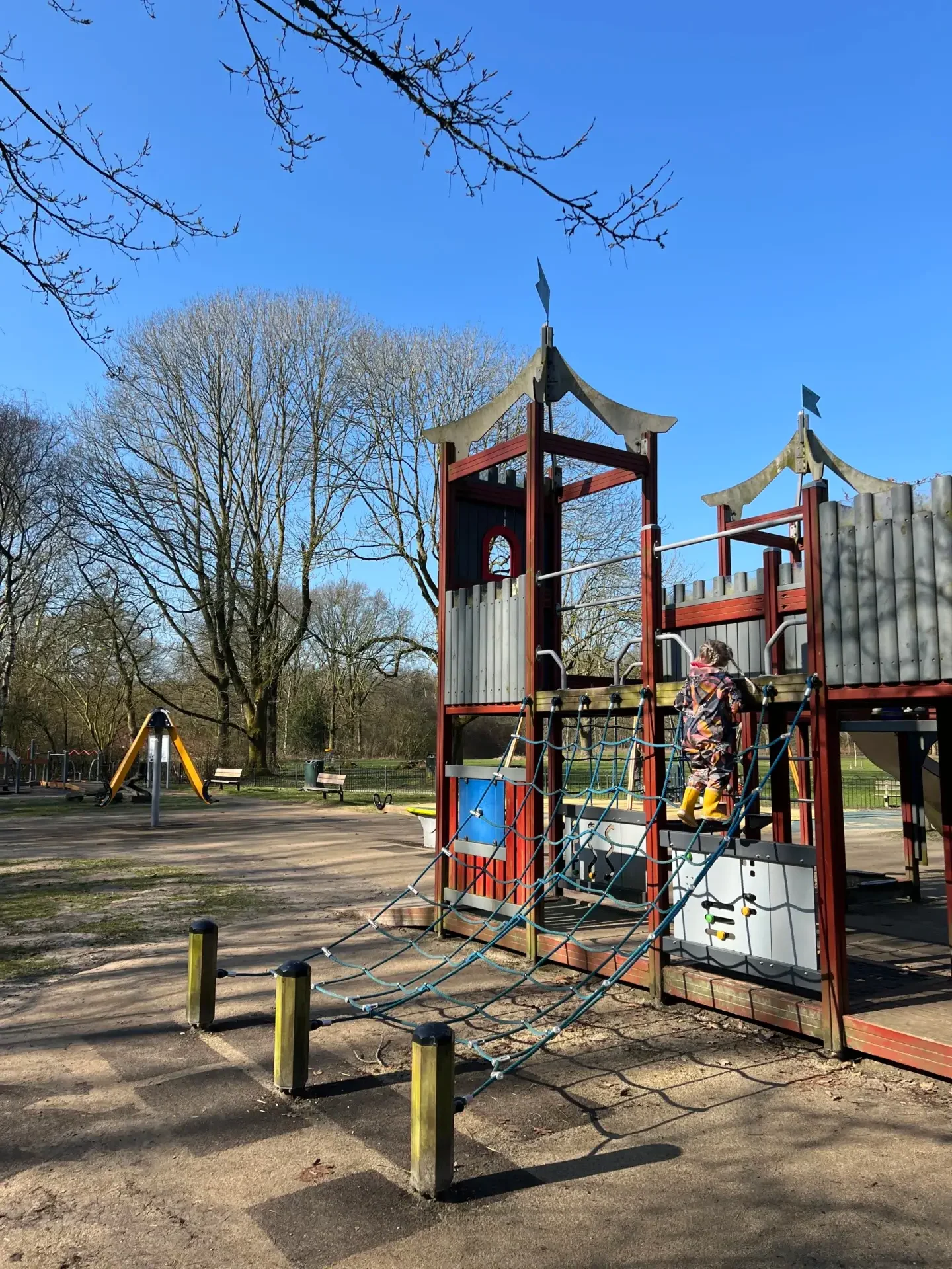 Speeltuin in het Stadspark. Een van de leukste gratis uitjes voor kinderen in Groningen